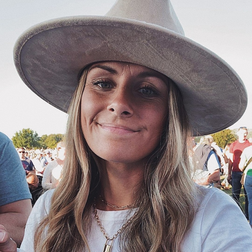 Meet your Posher, Sarah